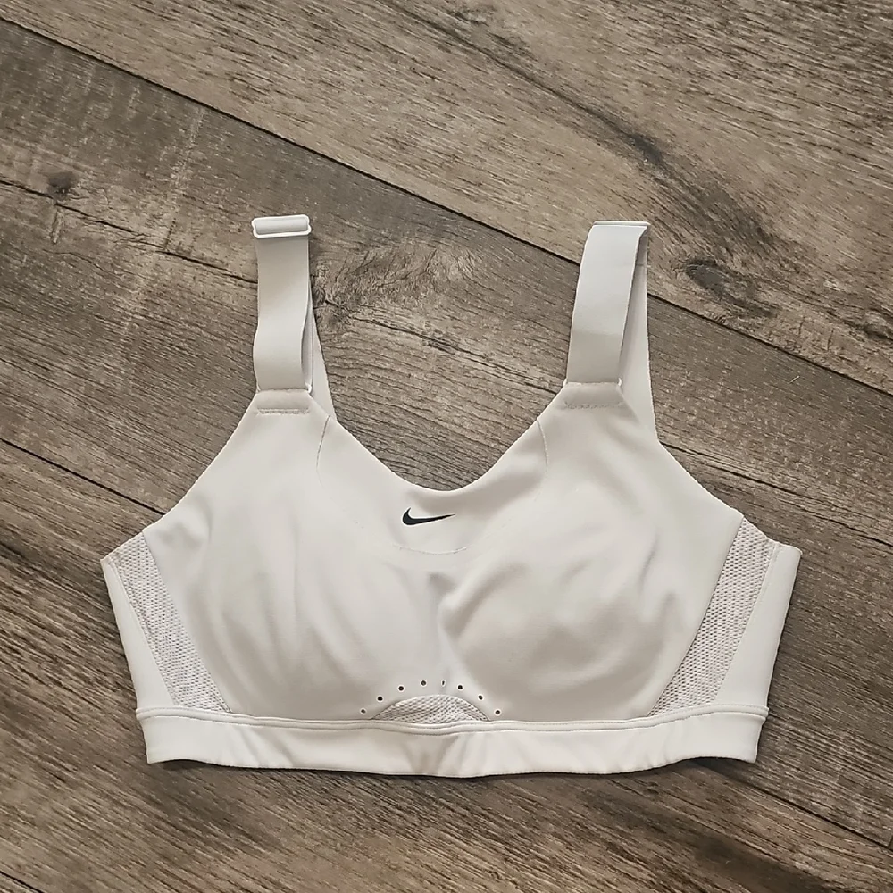 Nike Women's White Sports Bra